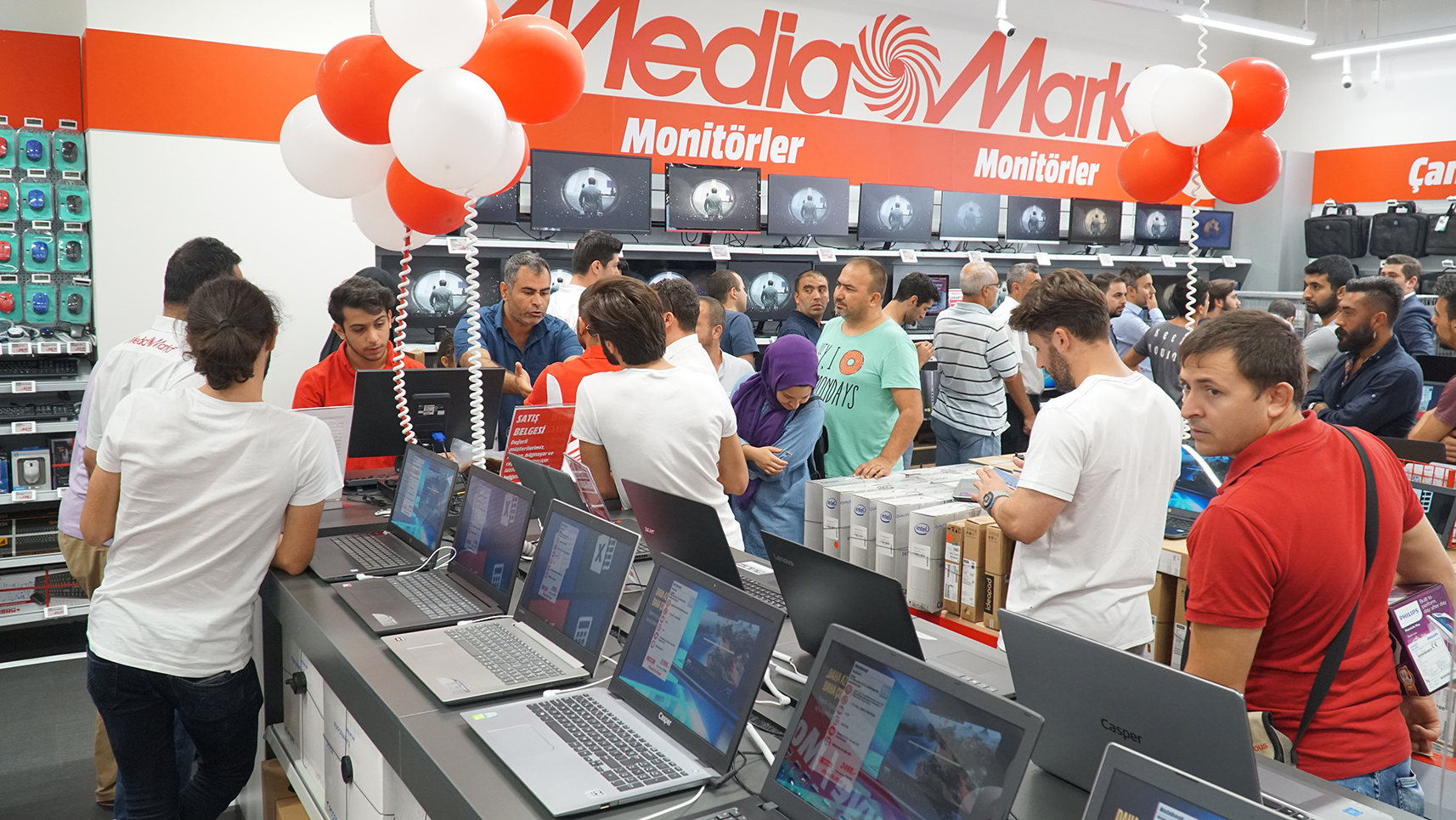 Emaar AVM’nin geniş marka yelpazesine Media Markt da katıldı